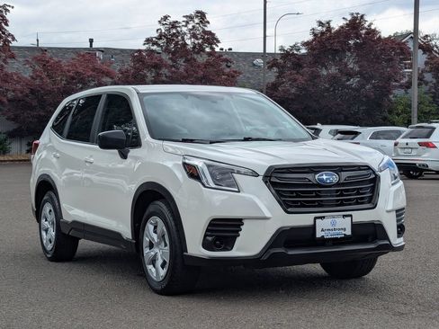 Used 2022 Subaru Forester AWD/4WD image 7