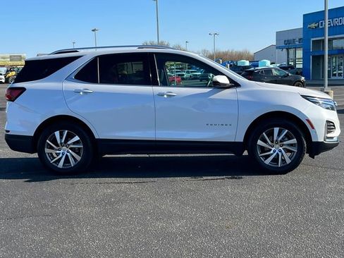 Used 2023 Chevrolet Equinox Premier image 46