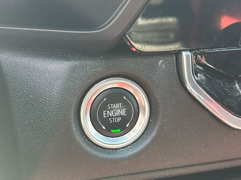 Used 2024 Chevrolet Colorado Trail Boss w/ Technology Package image 20