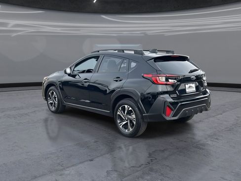 Certified 2025 Subaru Crosstrek 2.0i Premium image 4