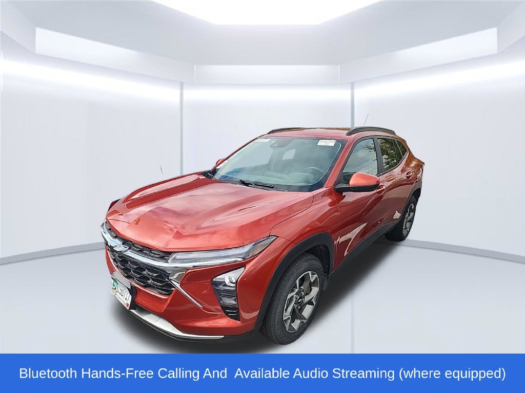 Used 2024 Chevrolet Trax LT w/ Driver Confidence Package FWD image 6