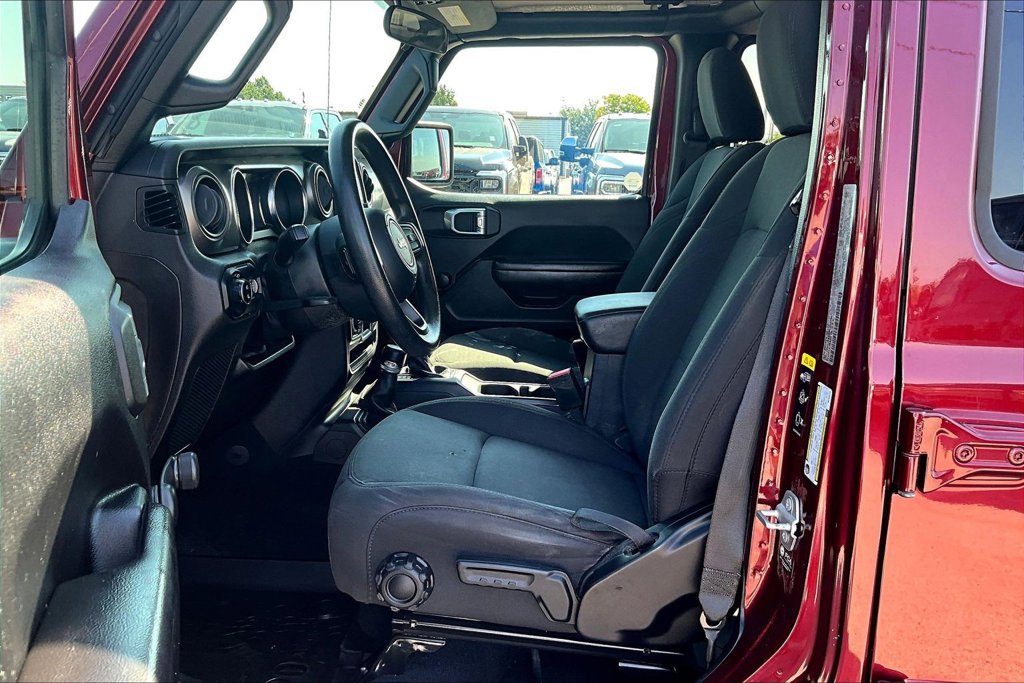 Used 2021 Jeep Gladiator Sport w/ Trailer Tow Package AWD/4WD image 27