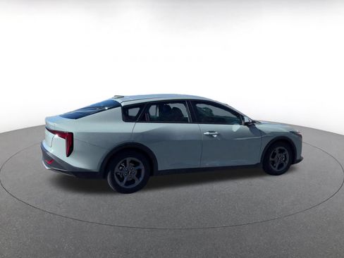 Used 2025 Kia K4 FWD image 15