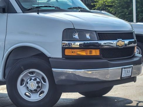 New 2025 Chevrolet Express 3500 w/ Power Convenience Package image 2