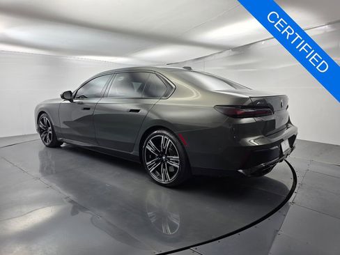 Certified 2023 BMW 760i xDrive AWD/4WD image 6
