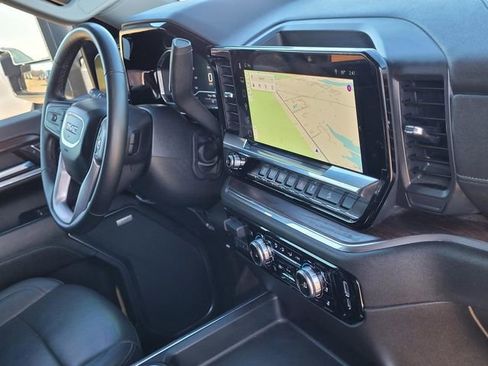 Used 2024 GMC Sierra 2500 SLT w/ SLT Premium Package image 26