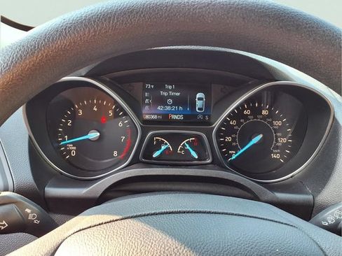 Used 2019 Ford Escape SE FWD image 15