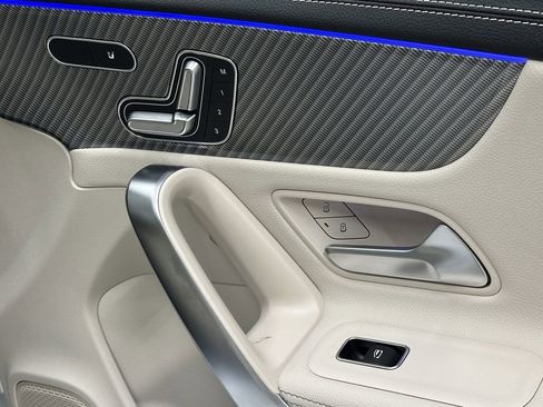 Certified 2025 Mercedes-Benz CLA 250 4MATIC image 17