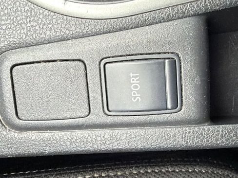 Used 2013 Nissan Rogue SV FWD image 13