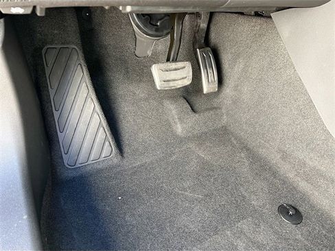 New 2025 Buick Envision Sport Touring image 14