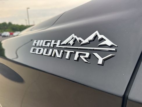 New 2026 Chevrolet Tahoe High Country AWD/4WD image 10