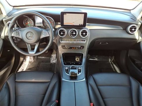 Used 2016 Mercedes-Benz GLC 300 4MATIC image 4