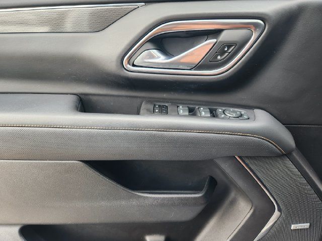 Used 2024 GMC Yukon XL AT4 AWD/4WD image 23