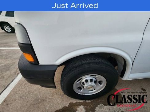 Used 2024 Chevrolet Express 3500 LS image 11