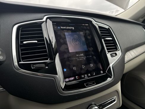 Used 2025 Volvo XC90 T8 Plus w/ Protection Package Premier image 13