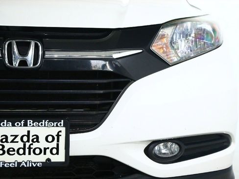 Used 2018 Honda HR-V EX image 7
