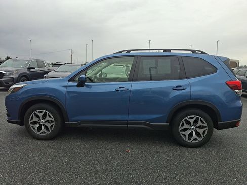 Certified 2023 Subaru Forester Premium image 6