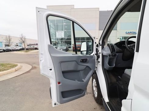 Used 2015 Ford Transit 350 XLT image 28