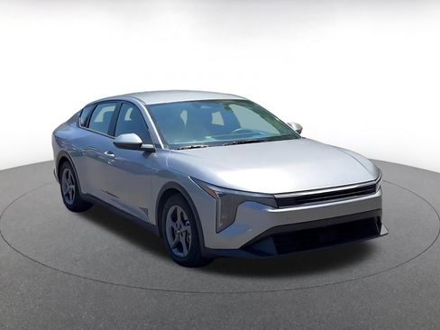 Used 2025 Kia K4 FWD image 3
