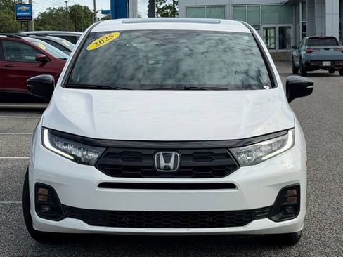 Used 2025 Honda Odyssey Sport-L image 2