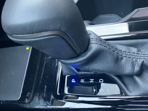 Used 2025 Toyota Camry XSE image 32