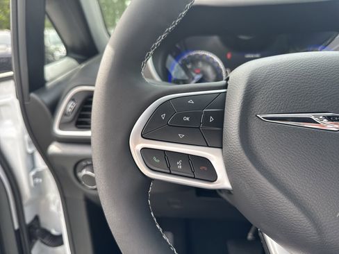 New 2026 Chrysler Voyager LX image 24