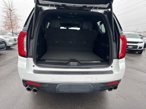 Used 2022 GMC Yukon XL Denali image 28