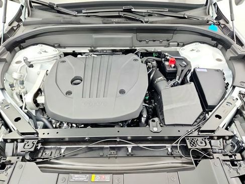 New 2026 Volvo XC60 B5 Plus w/ Protection Package Premier image 28