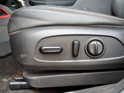 Certified 2021 Chevrolet TrailBlazer RS w/ Technology Package image 18