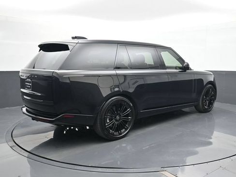 Used 2025 Land Rover Range Rover Long Wheelbase SE AWD/4WD image 20