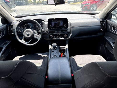Used 2023 Nissan Pathfinder S AWD/4WD image 5