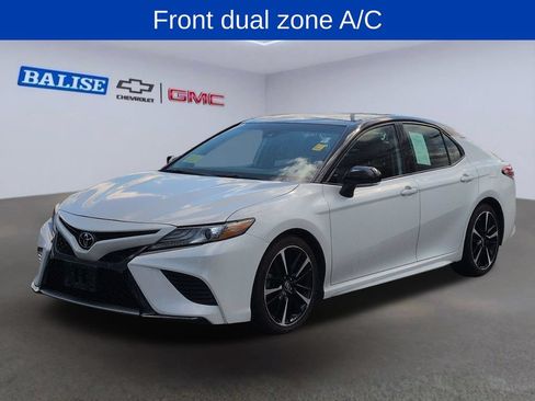 Used 2019 Toyota Camry XSE FWD image 7