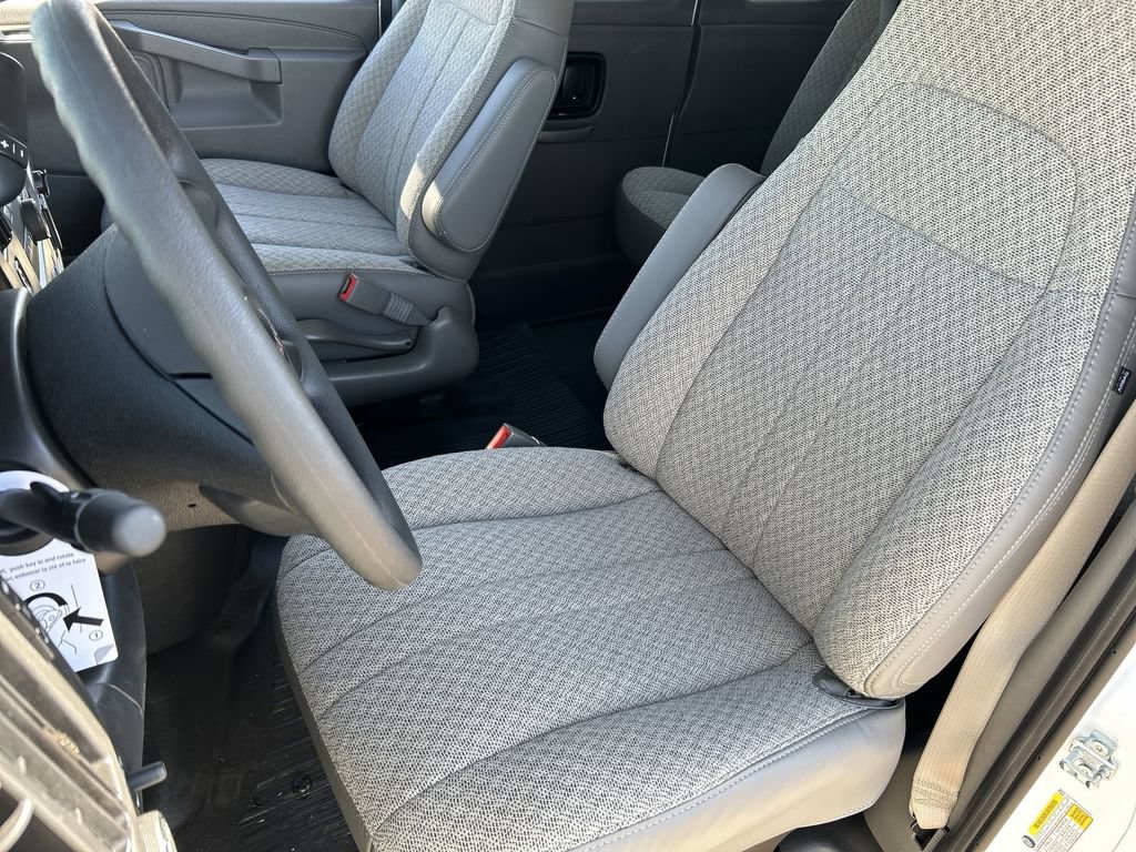 New 2025 GMC Savana 3500 LS RWD image 18