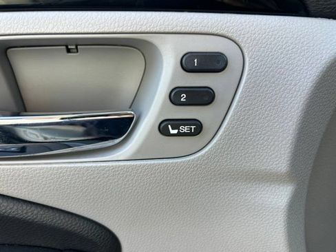 Used 2021 Honda Pilot Touring image 17