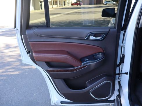 Used 2018 Chevrolet Tahoe Premier image 26