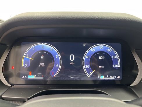 New 2025 Jeep Grand Cherokee Altitude image 12