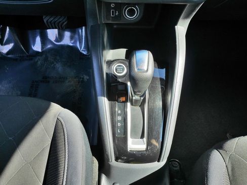 Used 2020 Nissan Kicks S image 26