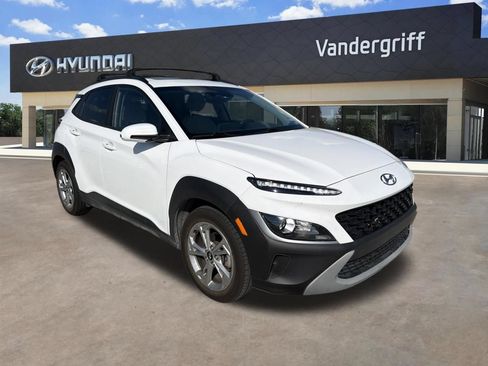 Used 2022 Hyundai Kona SEL w/ Convenience Package FWD image 4