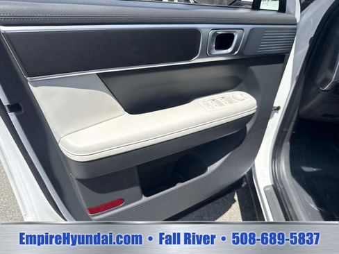 Used 2026 Hyundai Santa Fe SEL AWD/4WD image 16