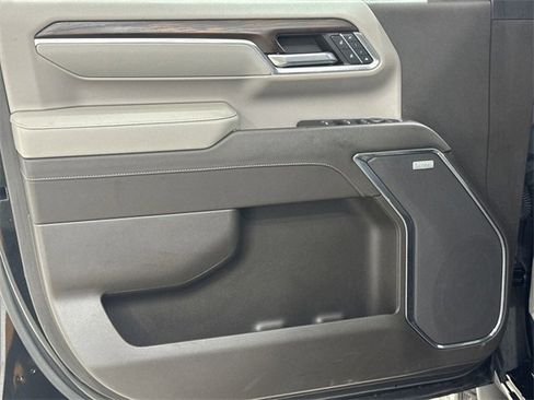 Certified 2024 GMC Sierra 2500 SLT w/ SLT Premium Package image 23