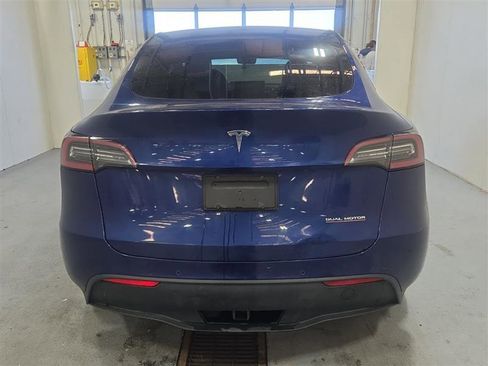 Used 2020 Tesla Model Y Performance image 3