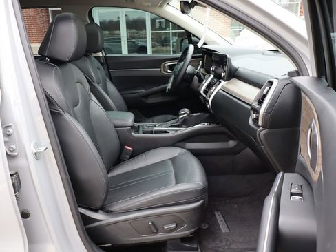 Used 2023 Kia Sorento X-Line EX image 50