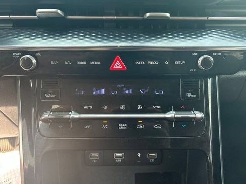 Used 2022 Kia Carnival SX Prestige FWD image 27