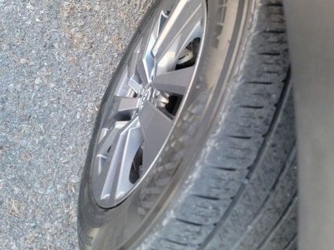 Used 2022 Nissan Pathfinder SV w/ SV Premium Package image 10