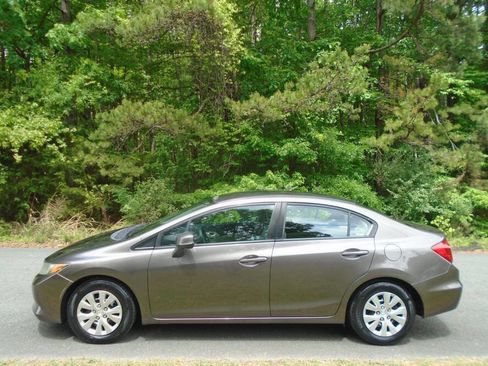 Used 2012 Honda Civic LX image 8