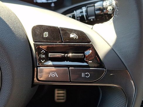 New 2026 Hyundai Elantra Sport image 18