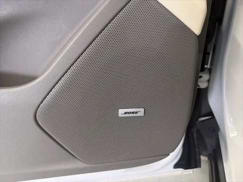 Used 2022 Cadillac XT6 Premium Luxury w/ Technology Package image 16