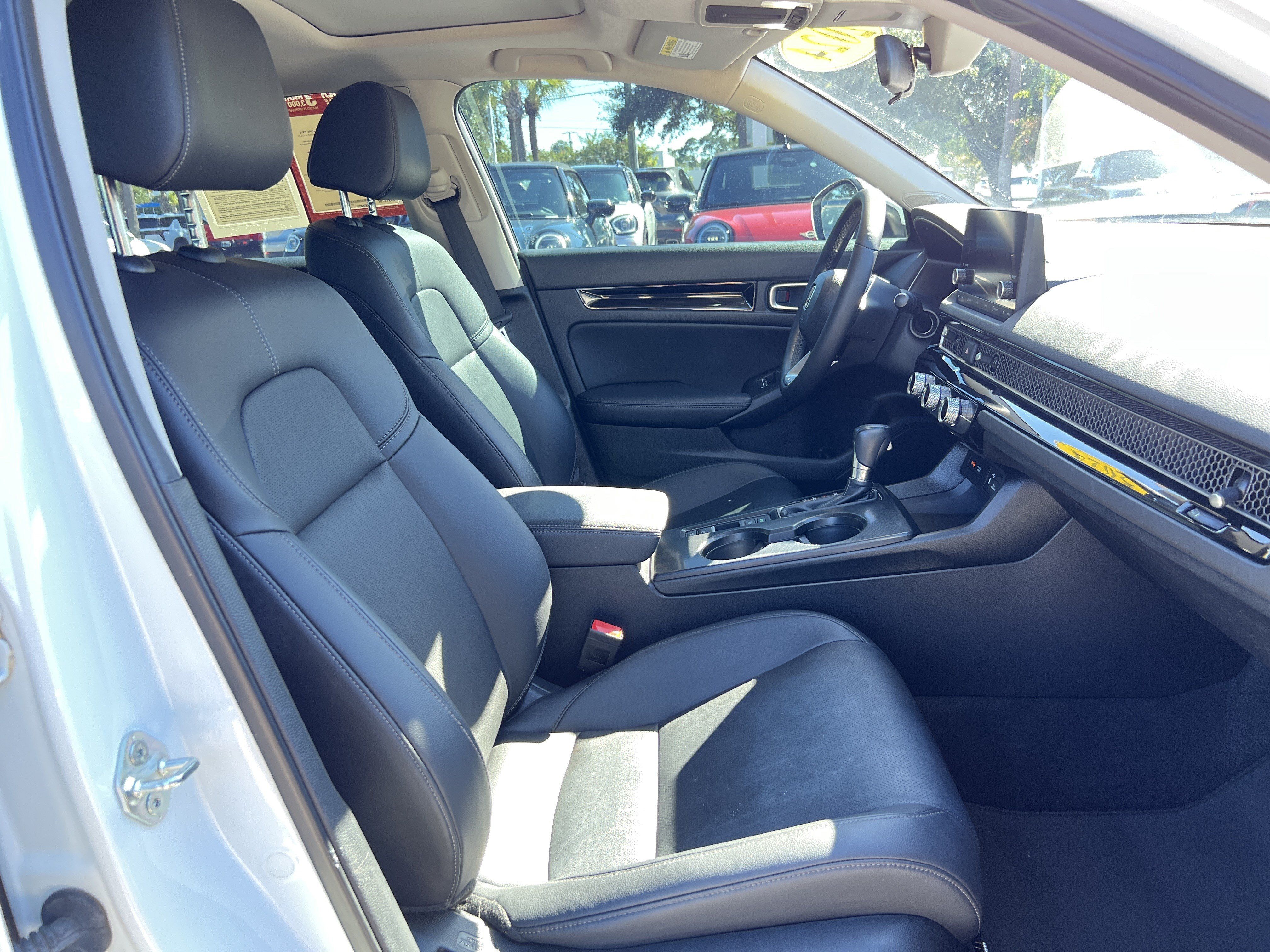 Used 2024 Honda Civic EX-L image 32