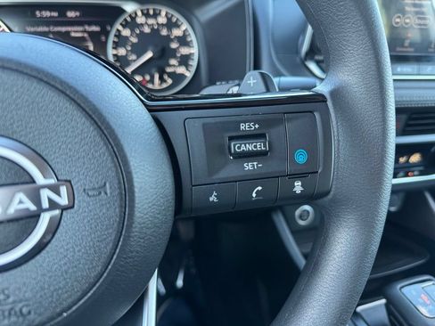 Used 2023 Nissan Rogue SV AWD/4WD image 22