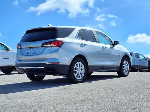 Used 2022 Chevrolet Equinox LT image 4